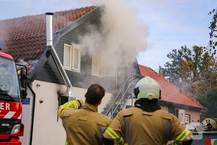 Grote brand in cafe met bovenwoning