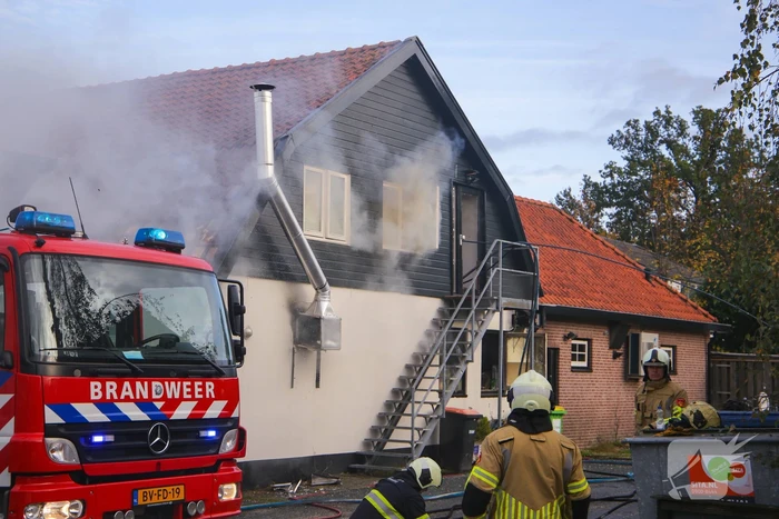 Grote brand in cafe met bovenwoning