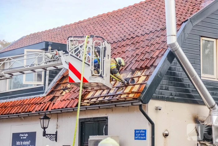 Grote brand in cafe met bovenwoning