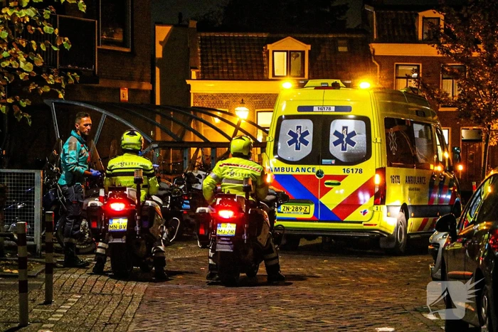 Veel politie aanwezig bij inval in woning