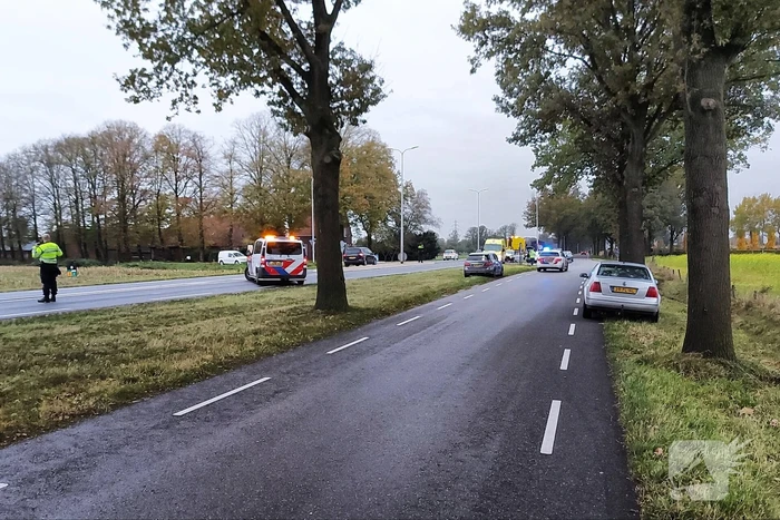 Flinke schade bij botsing tussen twee auto's