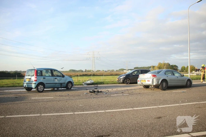 Ravage na botsing tussen meerdere voertuigen