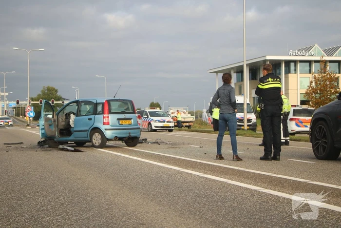 Ravage na botsing tussen meerdere voertuigen