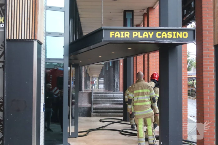 Brand tussen plafondplaten Fair Play Casino