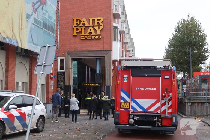 Brand tussen plafondplaten Fair Play Casino