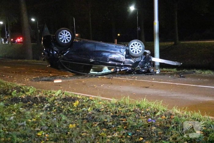 Twee gewonden bij zware crash