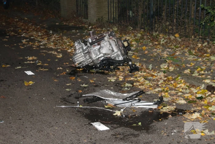 Twee gewonden bij zware crash