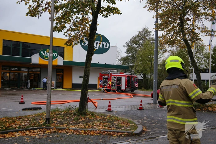 Grote brand in machinekamer Sligro