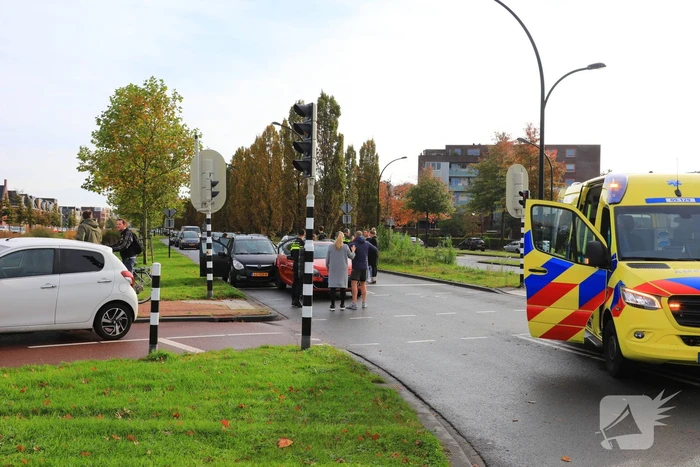 Kop-staart botsing voor stoplicht