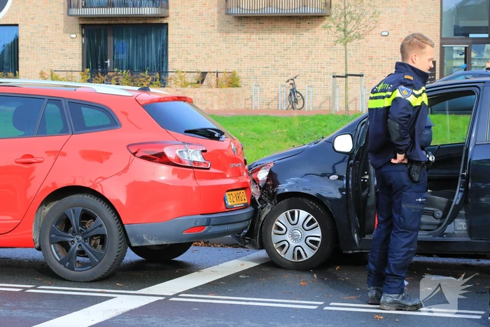 Kop-staart botsing voor stoplicht