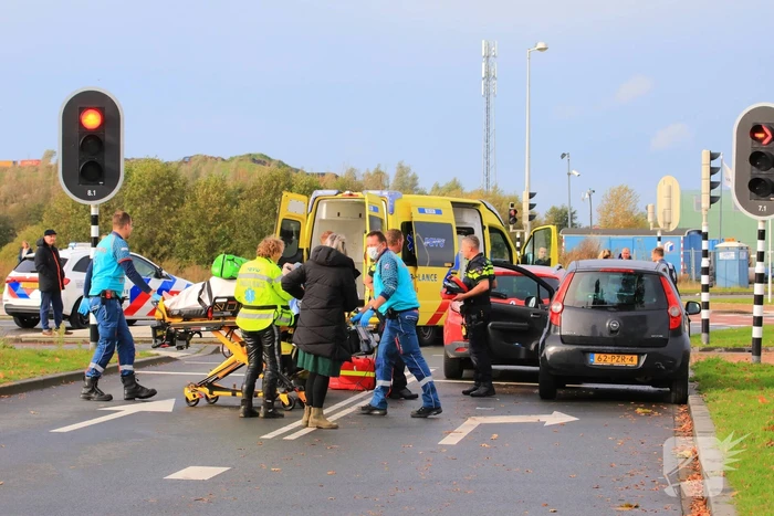 Kop-staart botsing voor stoplicht