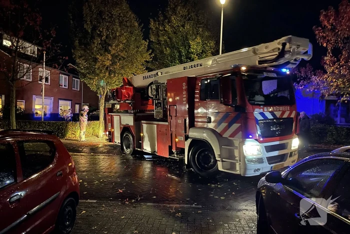 Brand in schoorsteen van woning