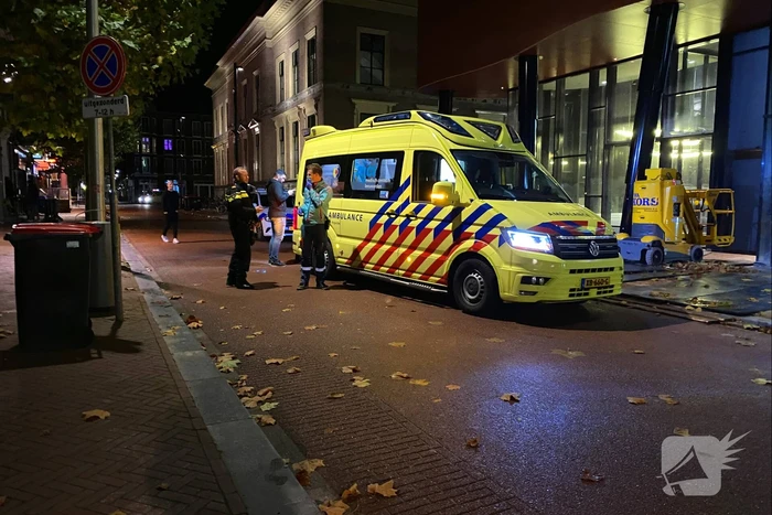 Jongeman mishandeld nadat vriendin wordt lastiggevallen