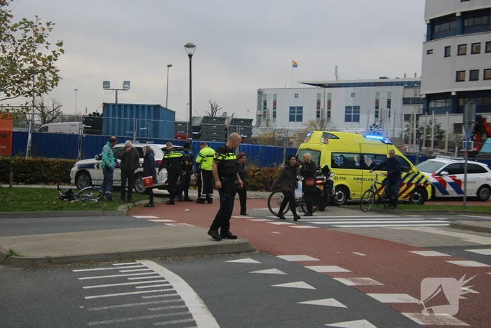 Overstekende fietser gewond bij botsing