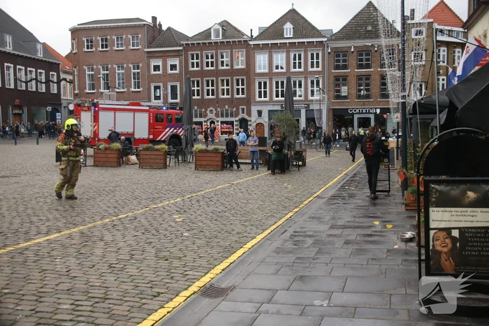 Grote uitslaande brand in appartement