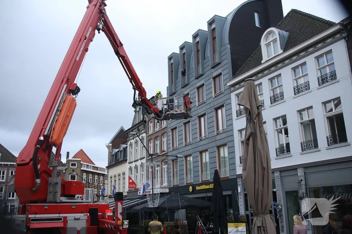 Grote uitslaande brand in appartement