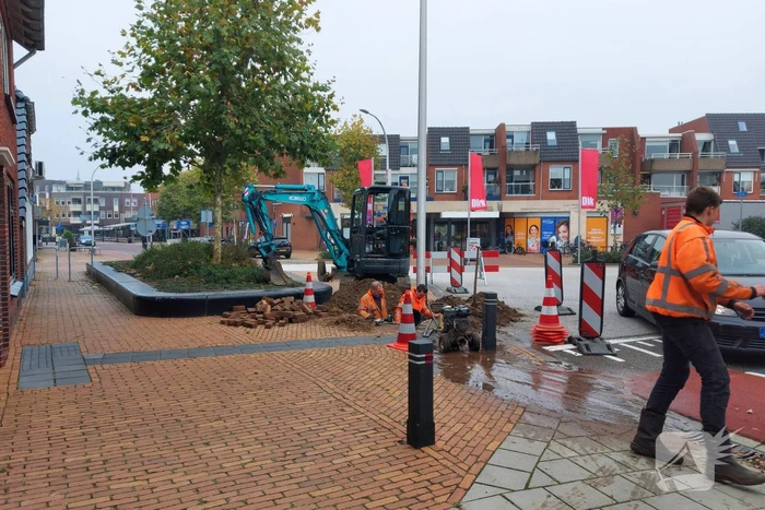 Straat afgezet door waterlekkage
