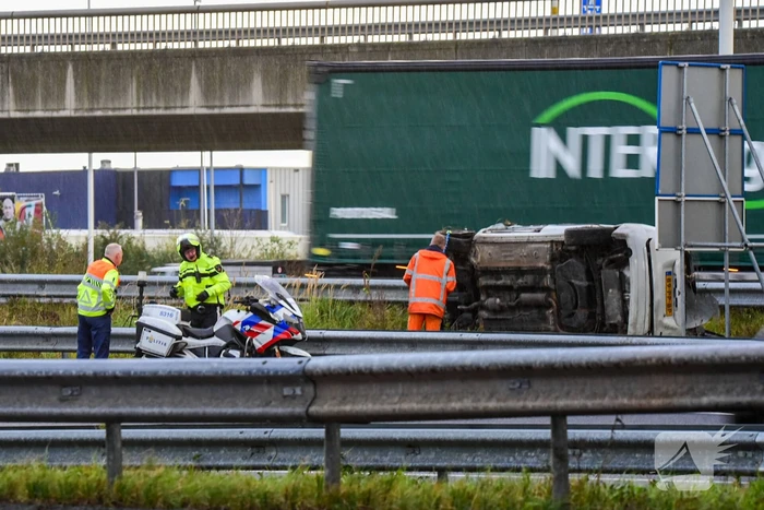 Traumahelikopter landt op snelweg voor ernstig ongeval