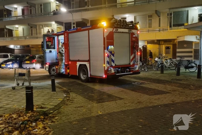 Kelderbox van appartement vol met rook door scooter