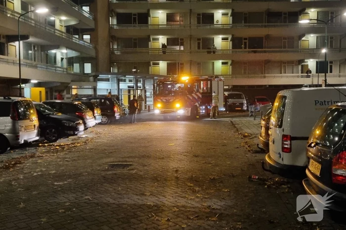 Kelderbox van appartement vol met rook door scooter