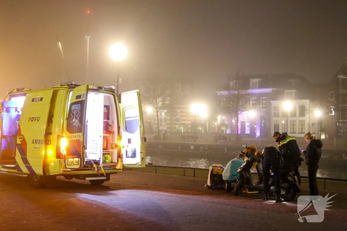Brommerrijder gewond bij botsing met fietser