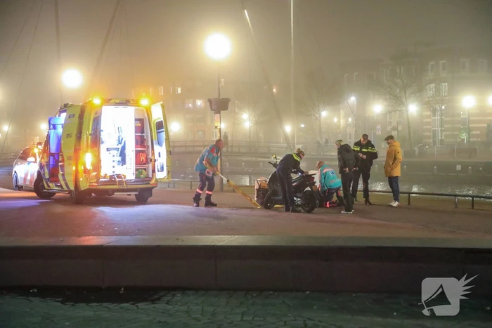 Brommerrijder gewond bij botsing met fietser