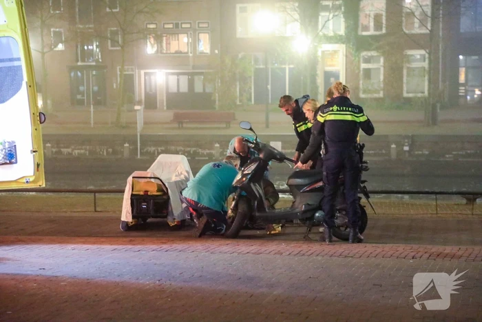 Brommerrijder gewond bij botsing met fietser