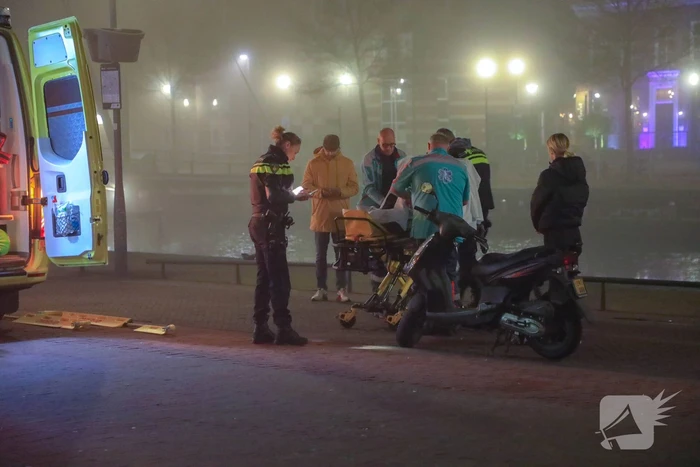 Brommerrijder gewond bij botsing met fietser