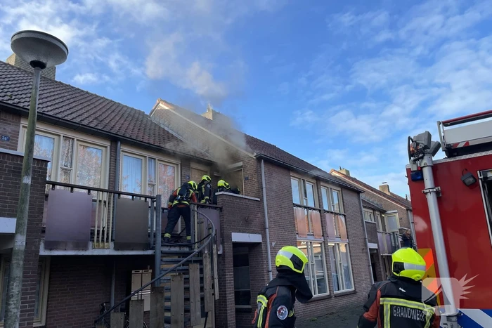 Deur open gezaagd bij brand