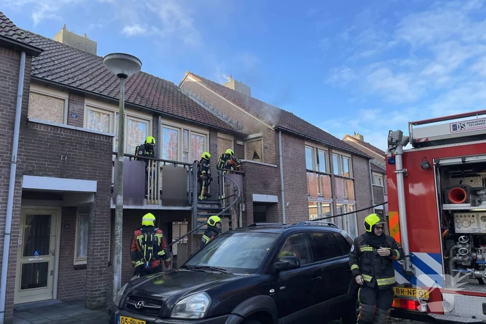 Deur open gezaagd bij brand