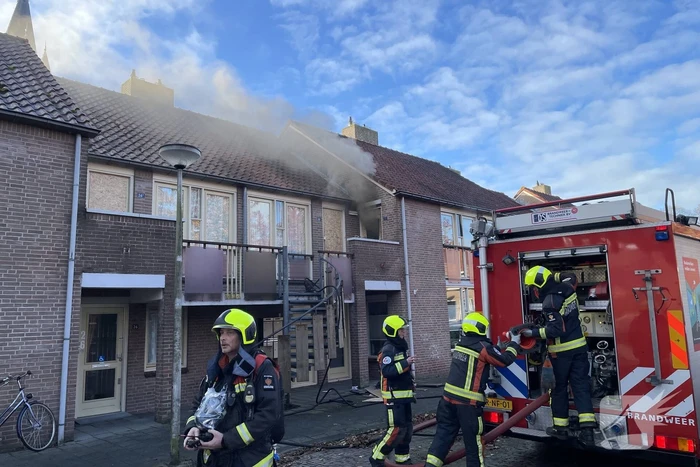 Deur open gezaagd bij brand