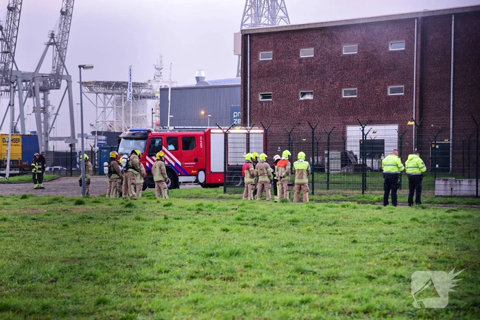 Dikke rookwolken bij uitslaande brand in verdeelstation