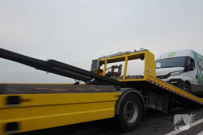 Enorme vertraging door brand in bestelbus