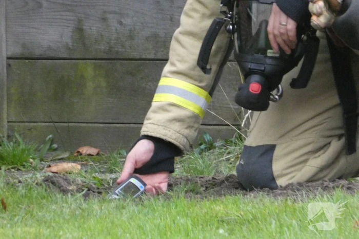 Brandweer doet onderzoek naar gaslucht
