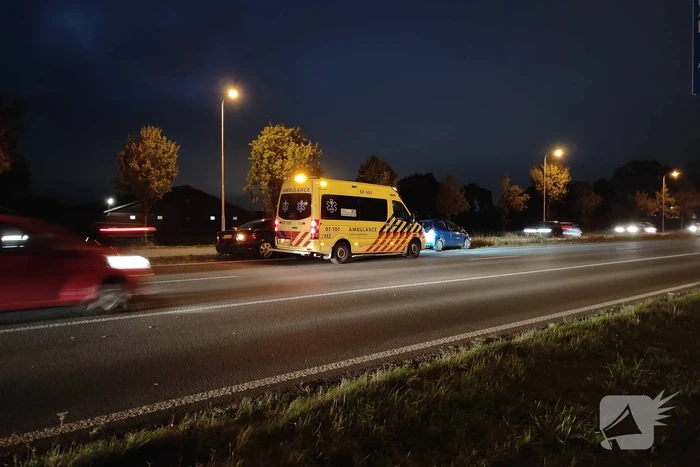 Meerdere auto's en mobiele kraan botsen