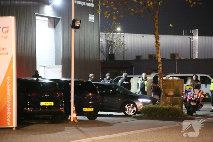 Groot politie onderzoek op bedrijventerrein