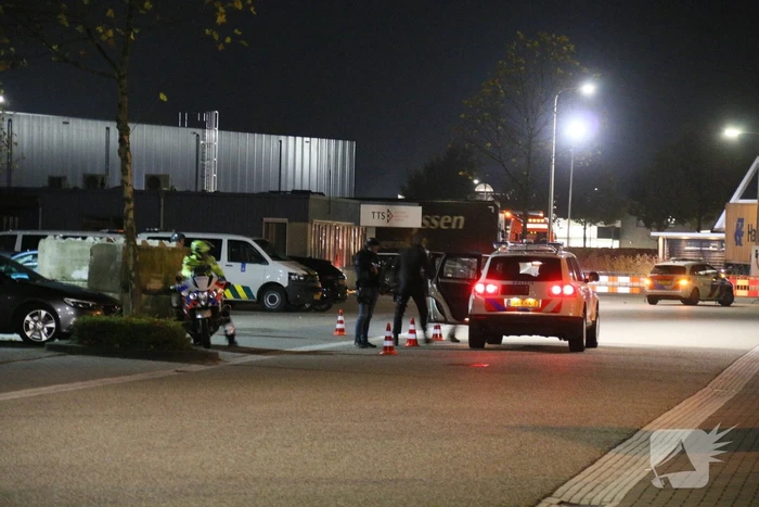 Groot politie onderzoek op bedrijventerrein