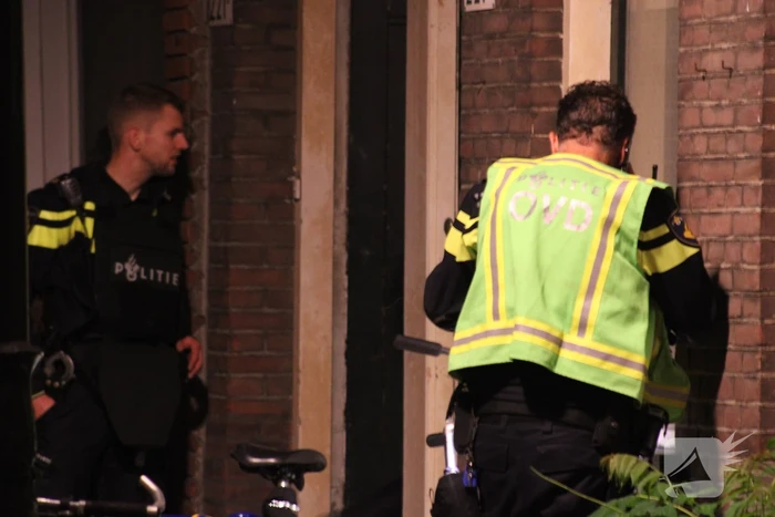 Persoon aangehouden na incident in woning