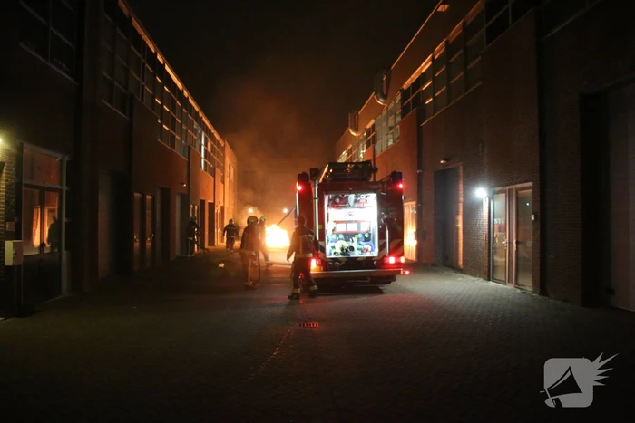 Papiercontainer in brand