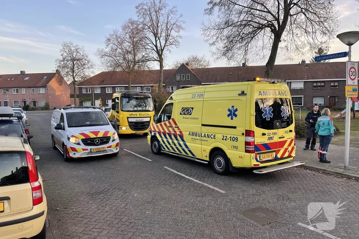 Veel schade bij ongeval tussen twee auto's