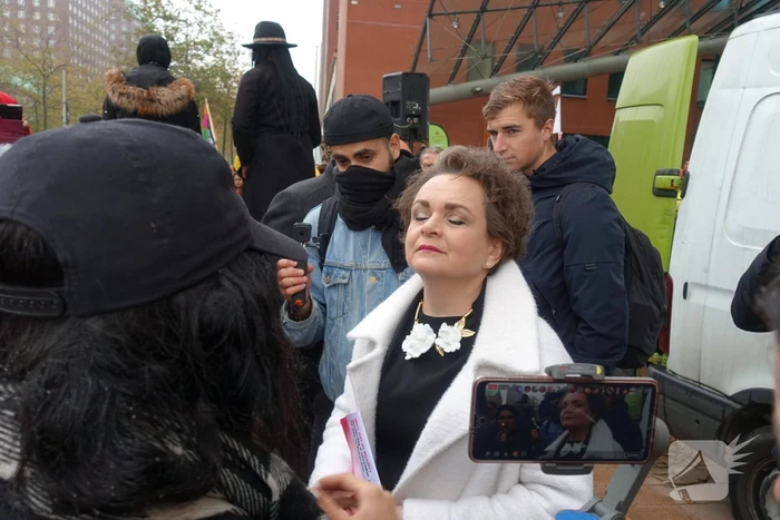 Gedupeerden toeslagenaffaire protesteren bij Belastingdienst