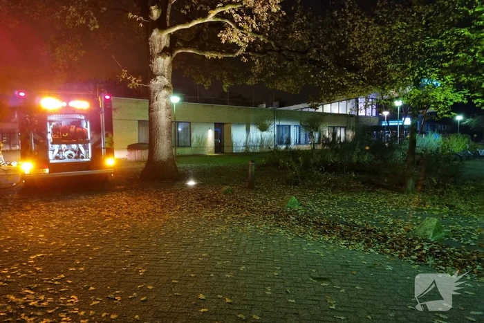 Zwembad ontruimd na mogelijk chloorlek