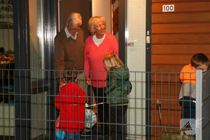Kinderen langs de deuren voor Sint-Maarten