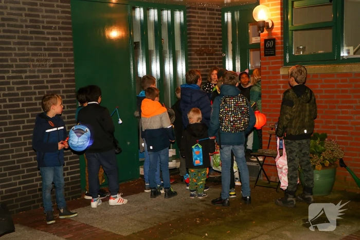 Kinderen langs de deuren voor Sint-Maarten