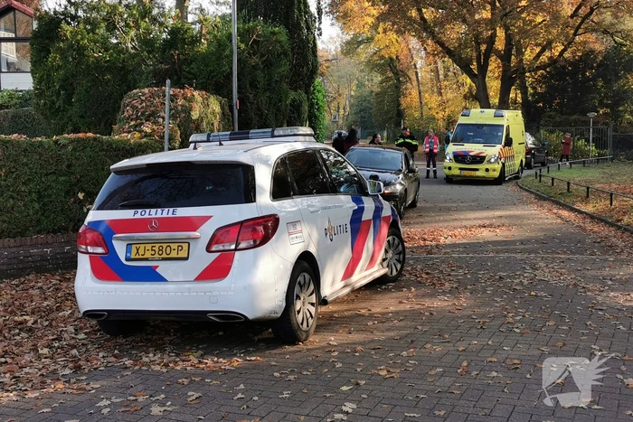 Schade bij botsing tussen twee auto's
