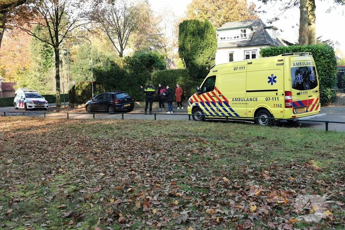 Schade bij botsing tussen twee auto's