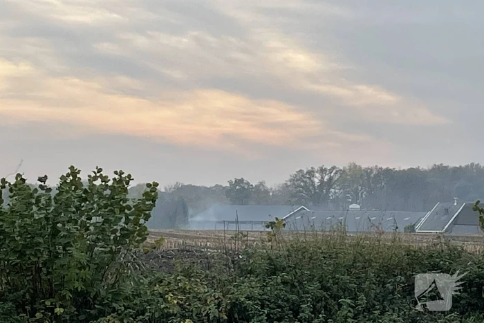 Veel rook bij brand op boerderij