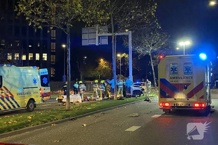 Bestuurder bekneld door ernstig ongeval