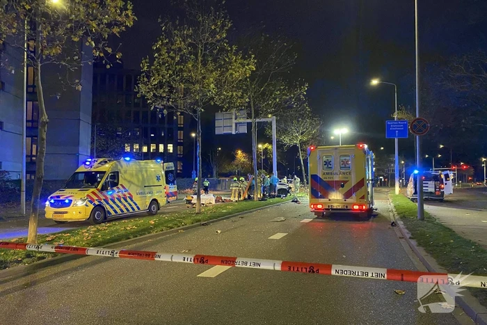 Bestuurder bekneld door ernstig ongeval