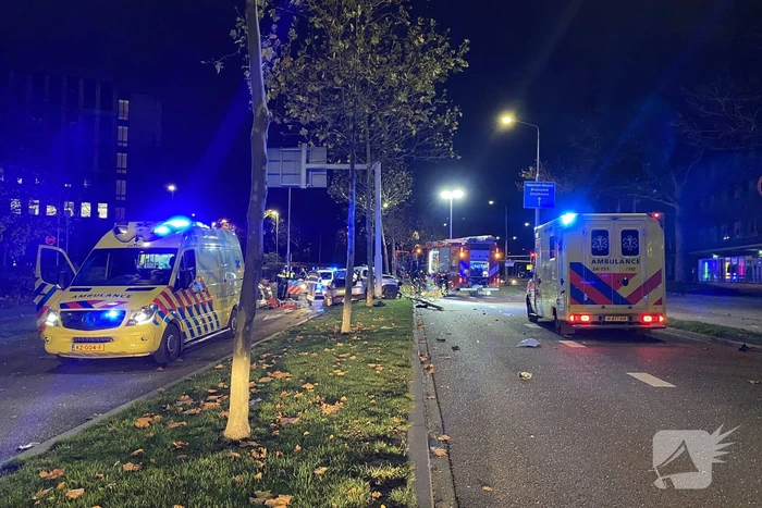 Bestuurder bekneld door ernstig ongeval